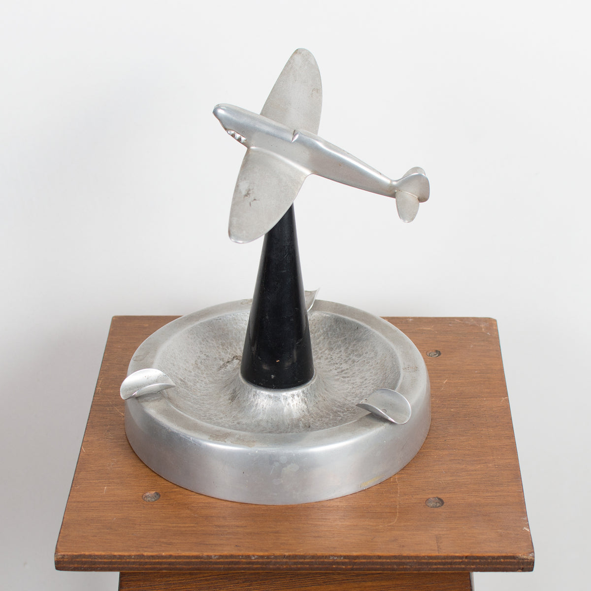 Spitfire Model Ash Tray – Concrete Matter